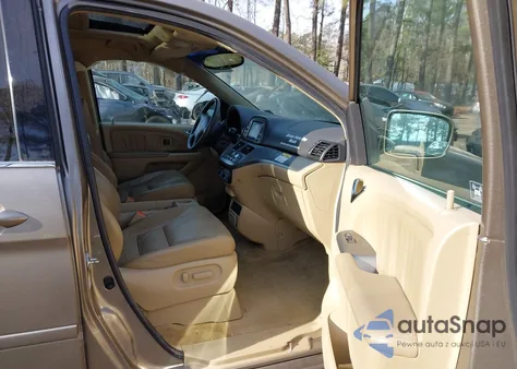 2008 Honda Odyssey Touring z USA, uszkodzony, nr VIN 5FNRL38888B067355